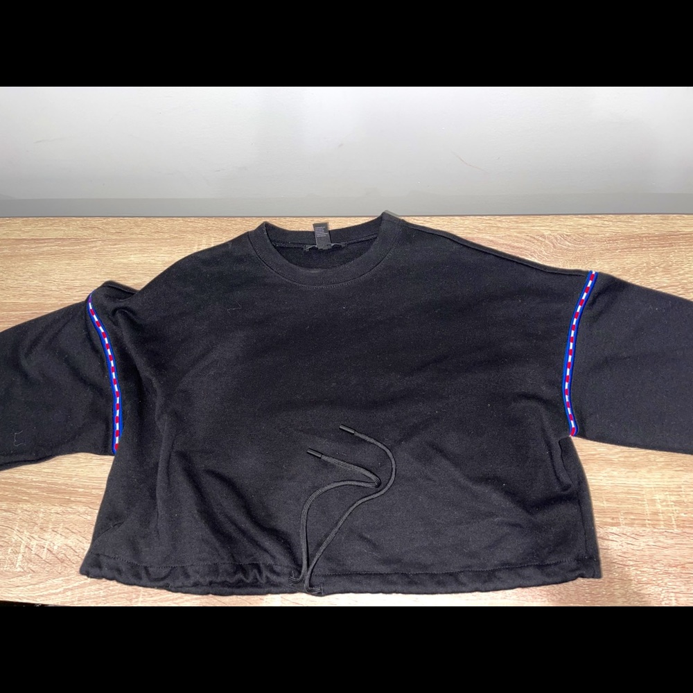 Cropped sweatshirt